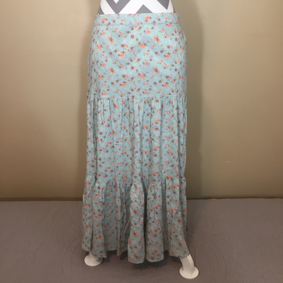 SO NWT Blue Tiered Midi Skirt - Picture 2 of 9